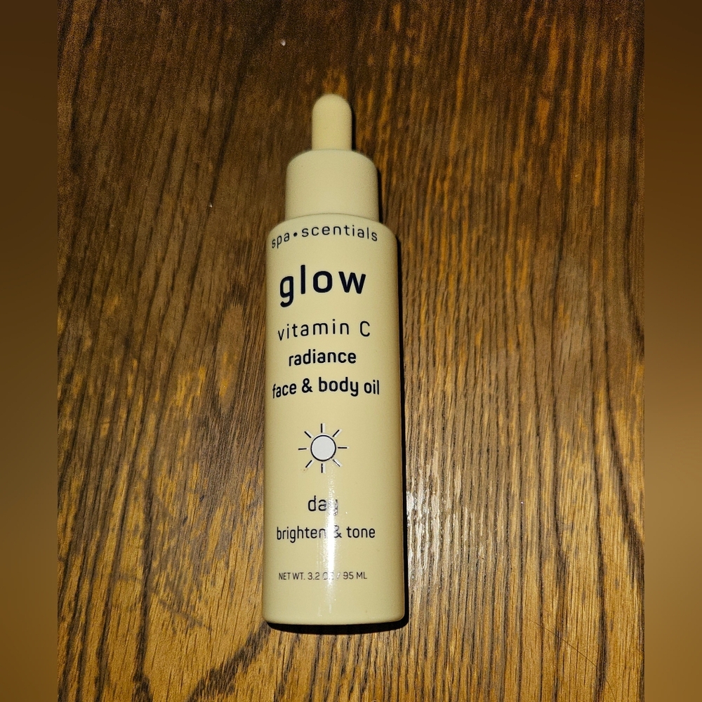 Spa Scentials Glow Vitamin C Face & Body Oil 3.2fl Oz BNIB